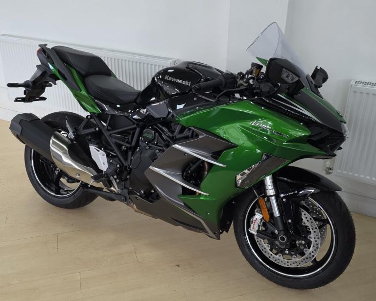 Kawasaki Ninja H2 SX SE Supercharged