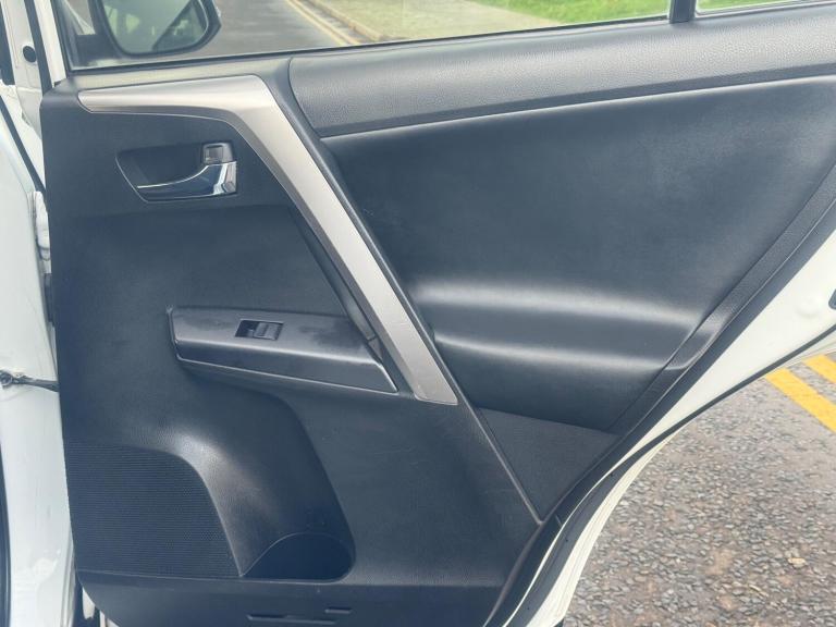 2017 Toyota RAV4 2.0 D-4D Business Edition TSS 5dr 2WD ESTATE DIESEL Manual