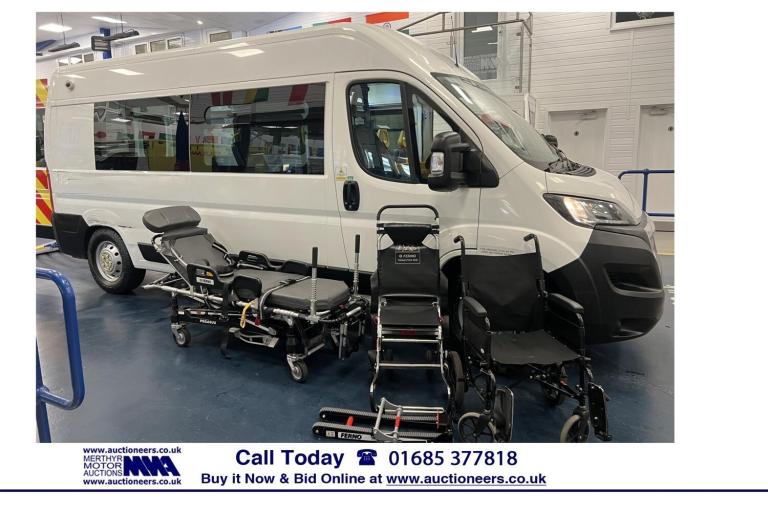 2019 Peugeot Boxer 435 L3H2 2.0 BLUE HDI 130PS LWB 5 SEAT DISABLED MINIBUS. ------------------ Mi...