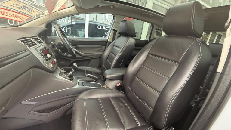 2010 Ford Kuga 2.5T Titanium AWD Euro 4 5dr ESTATE Petrol Manual