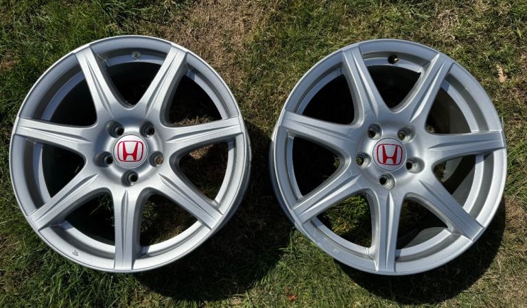Type R FN2 Alloy Wheels 18x7 1/2J 55 Excellent Condition