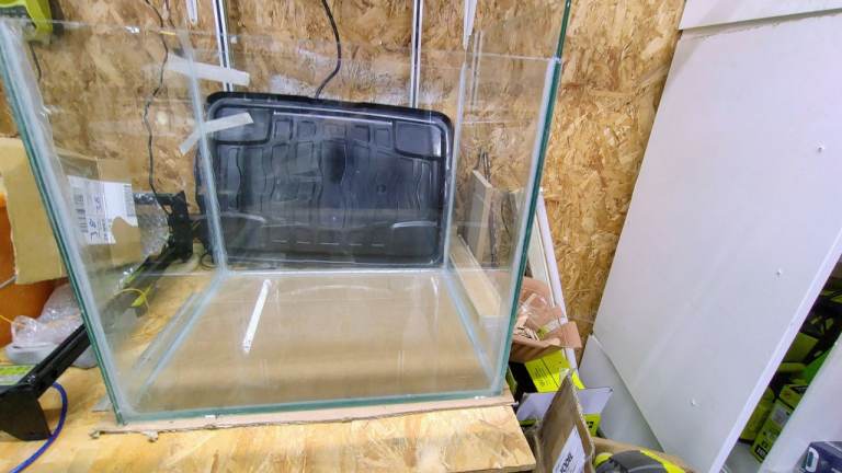 Tank vivarium 