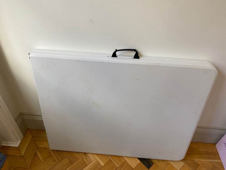 White fold out table 