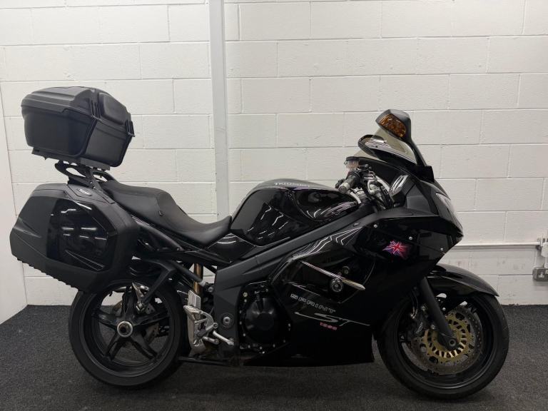 2009 TRIUMPH SPRINT ST 1050 ** FULL LUGGAGE - CENTER STAND -MOT TILL MARCH 2027 