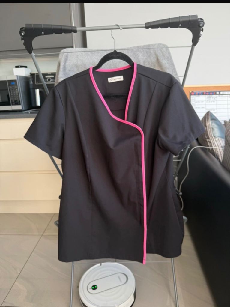 Size 14/16 Salon Wear Direct Charm Womens Asymmetric Beauty Tunic Salonwear Black & Hot Pink