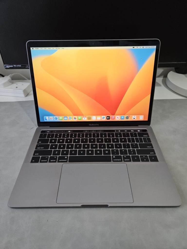 Apple MacBook Pro 13" (2017) 1TB SSD, Touch Bar