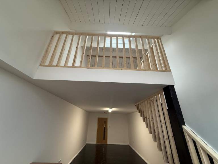 24/7 Commercial Studio | Warehouse Unit to rent in Enfield EN3 