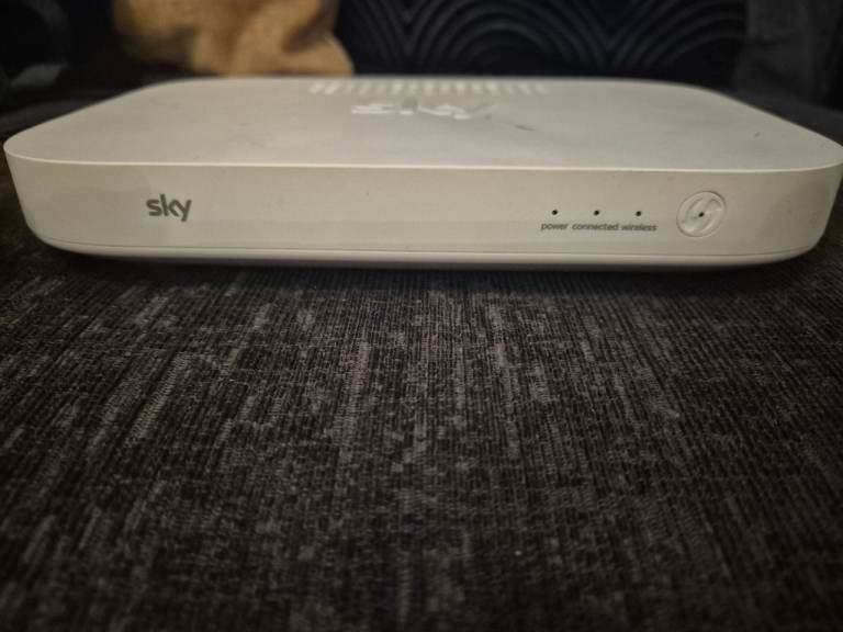 Sky wi fi booster model EE120
