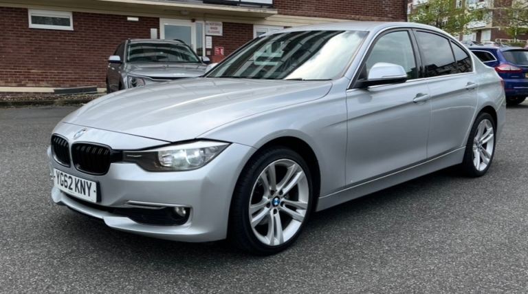 BMW, 3 SERIES, Luxury Saloon, 2012, Semi-Auto, 1995 (cc), 4 doors