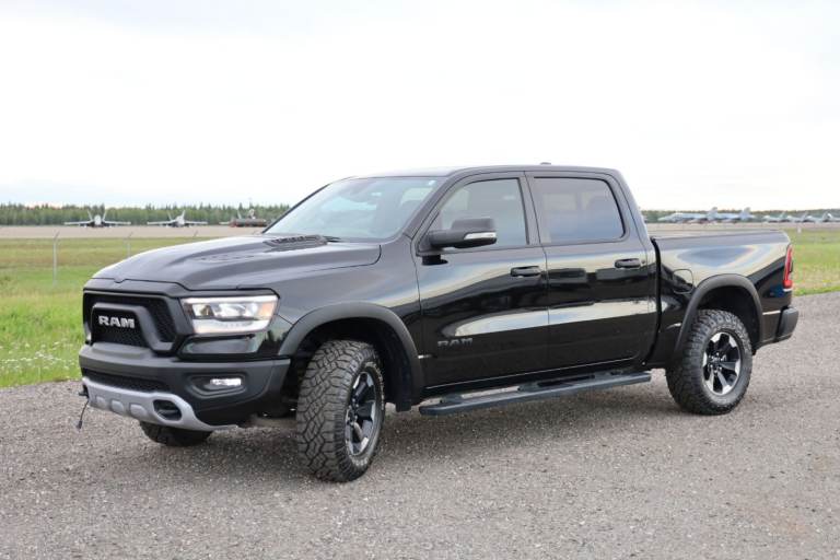 2021 RAM 1500 Rebel 5.7 HEMI — US-spec LHD