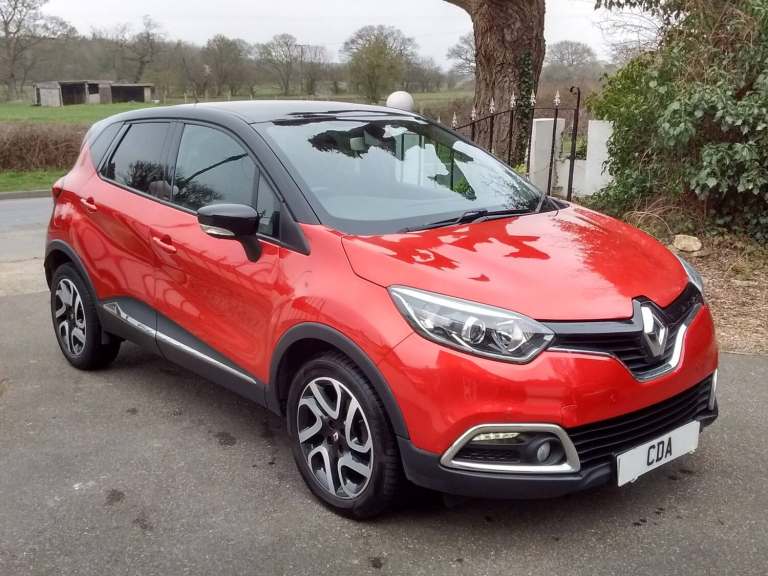 2016 Renault Captur  1 OWNER 1.5 dCi 110 Dynamique S Nav 5dr HATCHBACK Diesel Manual