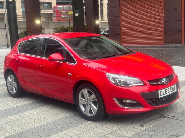 2015 Vauxhall Astra 1.6 CDTi 16V ecoFLEX 136 SRi 5dr HATCHBACK DIESEL Manual