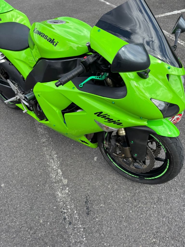 Used Private kawasaki motorbike for Sale in Swansea | Motorbikes