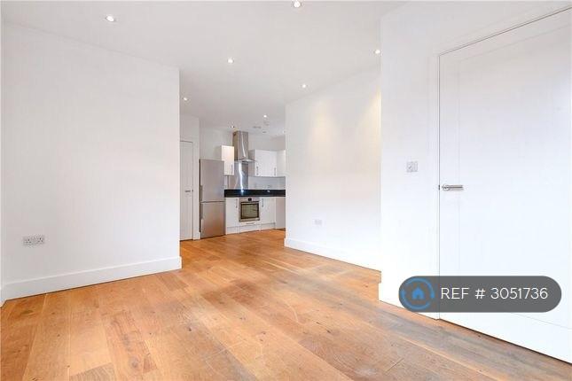 2 bedroom flat in Admiral House, Camberley, GU15 (2 bed) (#3051736)
