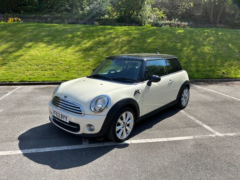 2013 (63) MINI COOPER 1.6D £20 TAX / LEATHER