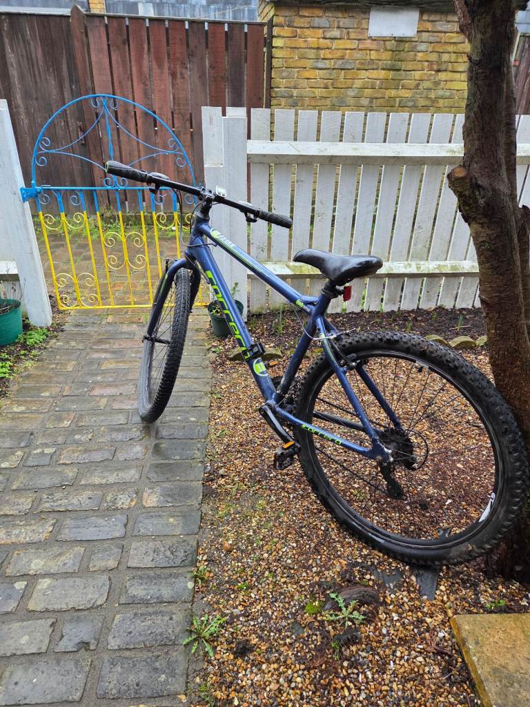 CARRERA AXLE BIKE 18 INCH ALUMINIUM FRAME 