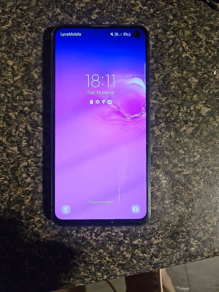 Samsung Galaxy S10e