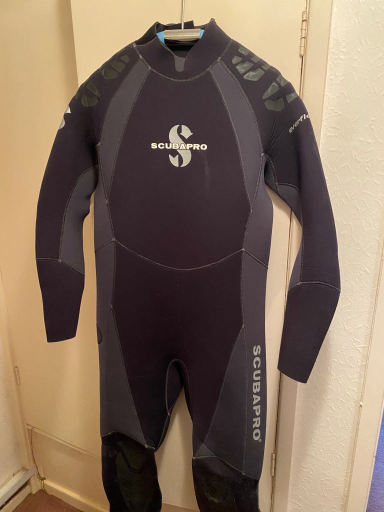 (For sale) SCUBA PRO Ever-flex 5/4 Wetsuit  size XXL