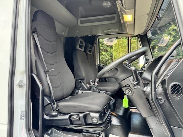 2023 23 Iveco Eurocargo 180-250 EURO 6 27FT CURTAINSIDER 1700KG TAIL-LIFT