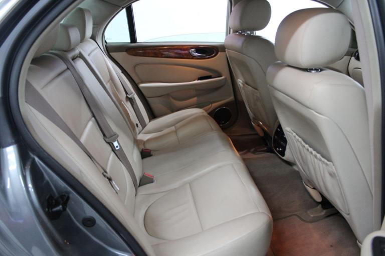 2003 Jaguar XJ 4.2 XJ8 SE 4dr SALOON Petrol Automatic
