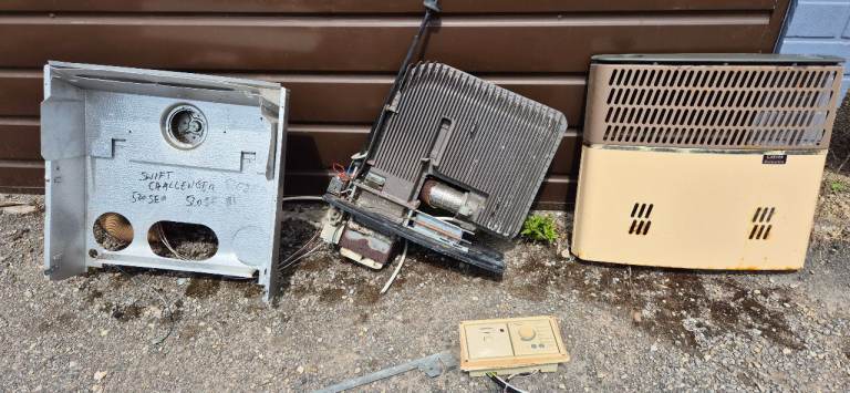 CARVER 3600STC FANMASTER AUTO gas and electric heater for camper caravan motorhome.