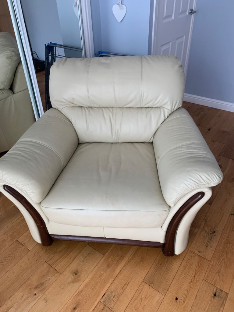 Cream Leather Armchair with Wood Accents – Good Condition