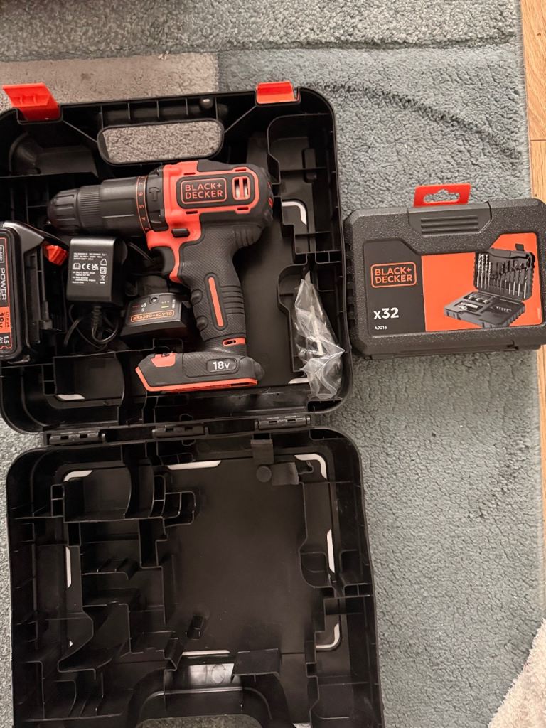 BLACK+DECKER 18V Cordless Drill with x32 Bit Set, £25.00 for Sale