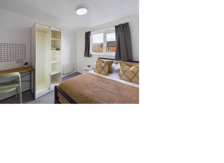 Spacious & Cosy Double Room For Rent AT LE2 7EH