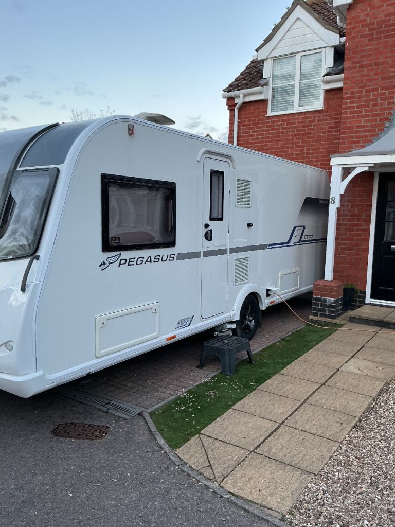 BAILEY Pegasus Brindisi GT70 island bed 2018 Touring Caravan