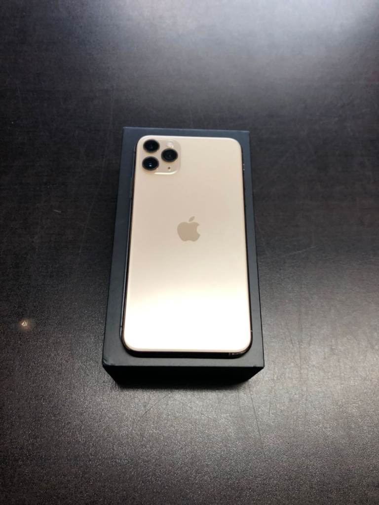 Iphone 11 pro max 64gb £180 256gb £220 unlocked with warranty