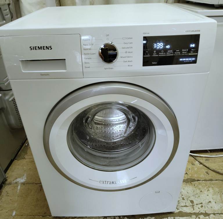  Siemens iQ500, 9kg load 1400 spin  washing machine 