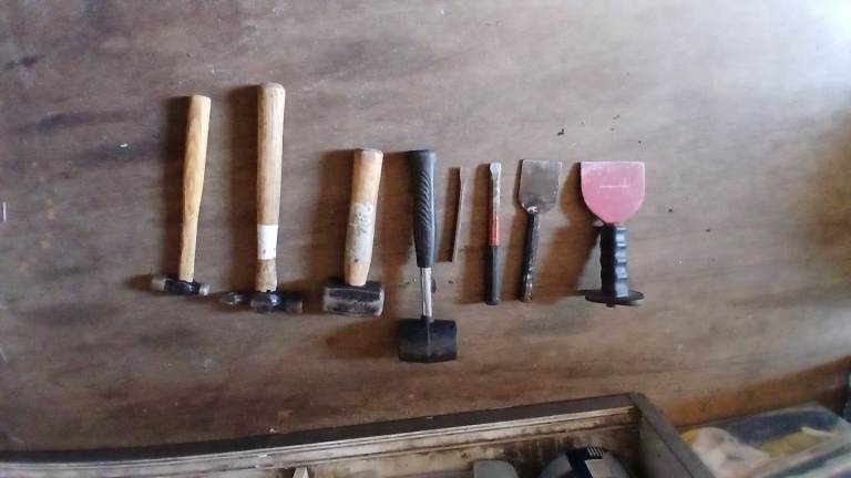 Hammers & Chisels