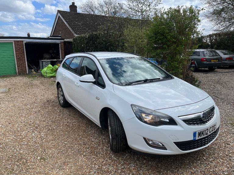 2012 Vauxhall  estate