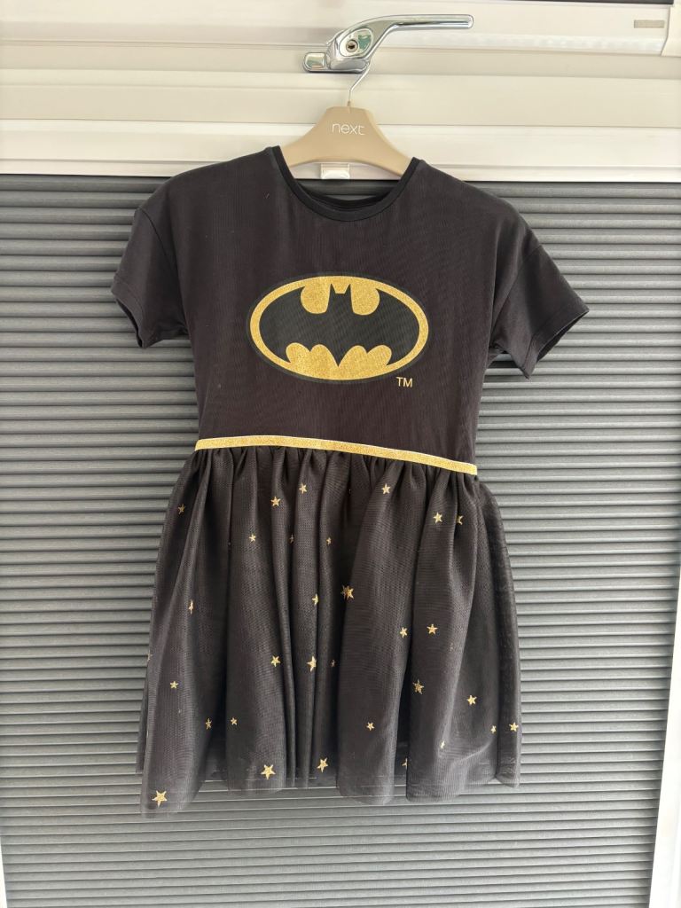 Excellent Condition Girls Batman Dress With Detachable Cape Aged 6-7 Years