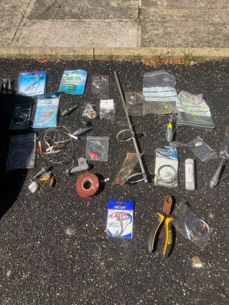 Sea fishing terminal tackle and bag