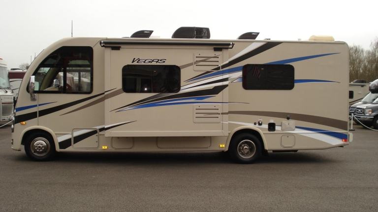 Thor Vegas American Motorhome RV PETROL AUTOMATIC 2018/18