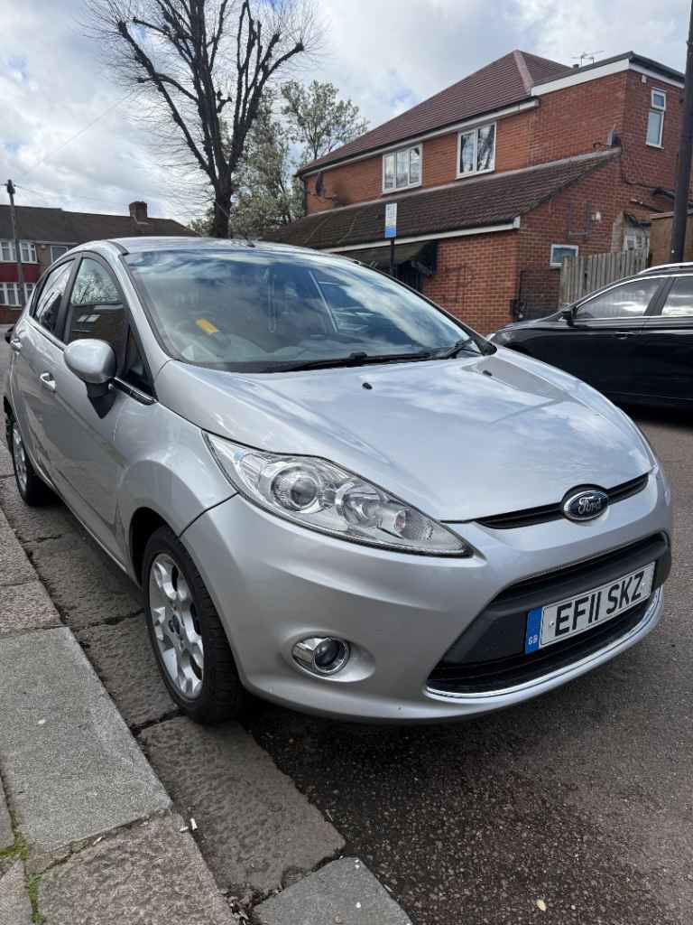 Ford, FIESTA, Hatchback, 2011, Manual, 1388 (cc), 5 doors