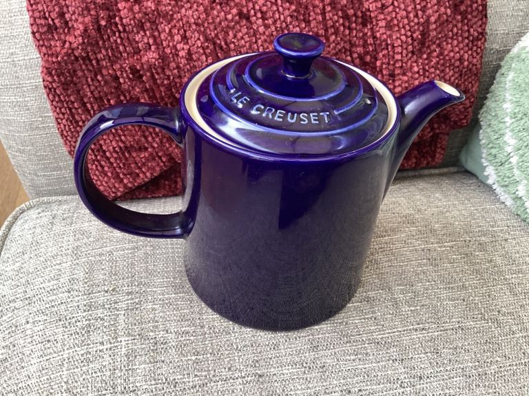 Le Creuset Teapot 