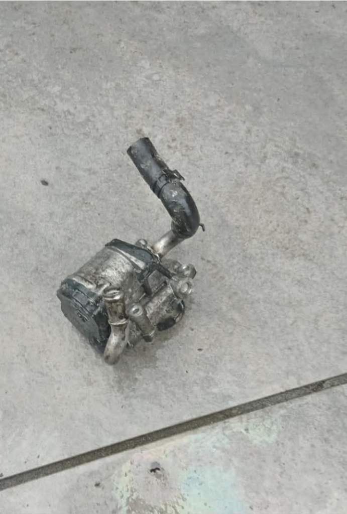 VW Tiguan 2.0 TDI Auxiliary Electric Water Pump | 04L965567 | Secondary Coolant Pump