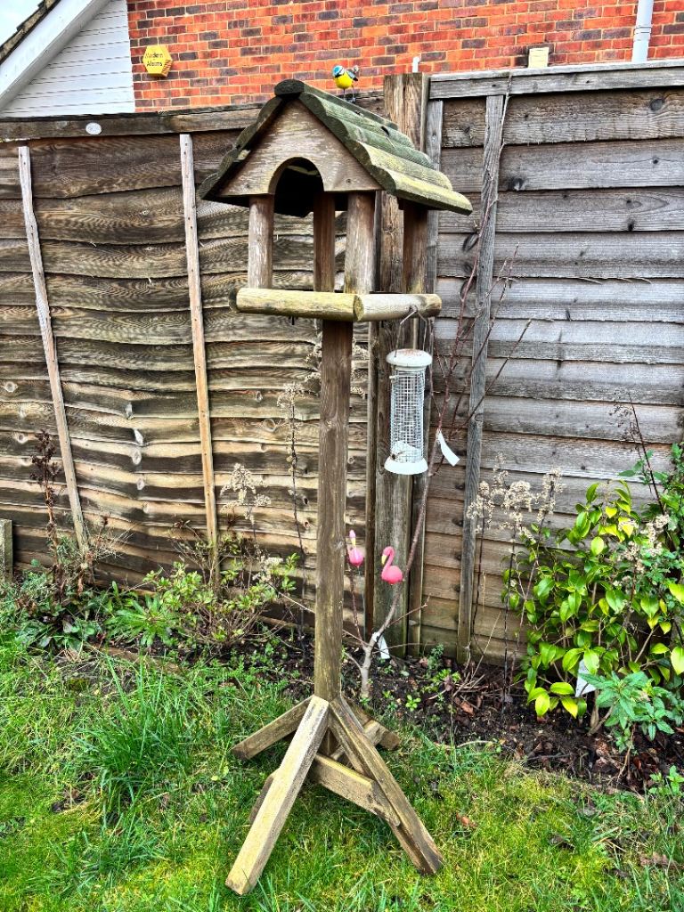 Bird house/feeder