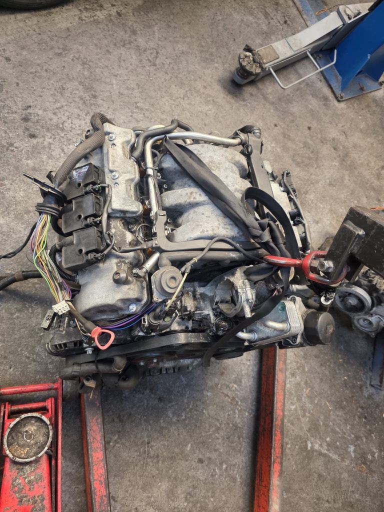 Mercedes s class w220 engine 