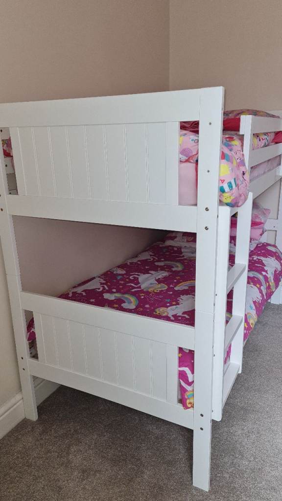 Bunk bed