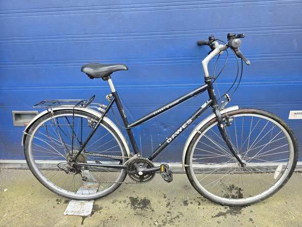 Unisex town hybrid bike DAWES STREET CRUISER Wheels 700C Frame 21" BIG BIKE!