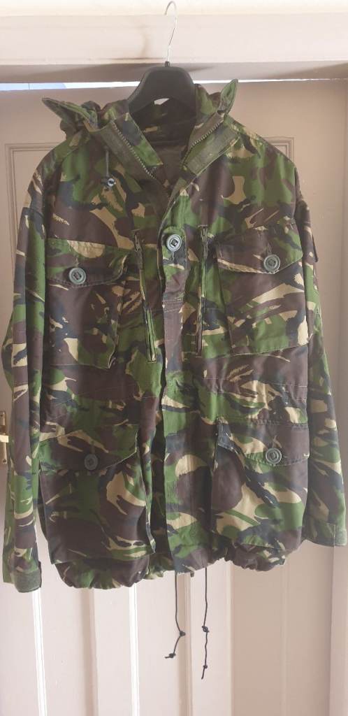 Mens military jacket large bnew