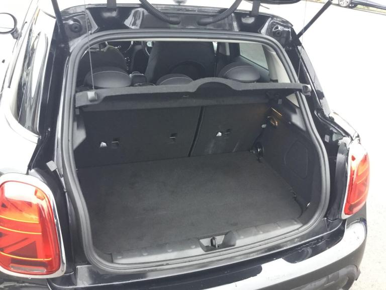 2022 MINI Hatch 1.5 Cooper Classic 5dr Auto HATCHBACK PETROL Automatic