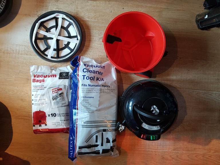 henry hoover 2 speed new 3 Metre Hose new Brushes new Rods Kit 10 Bags new filter 