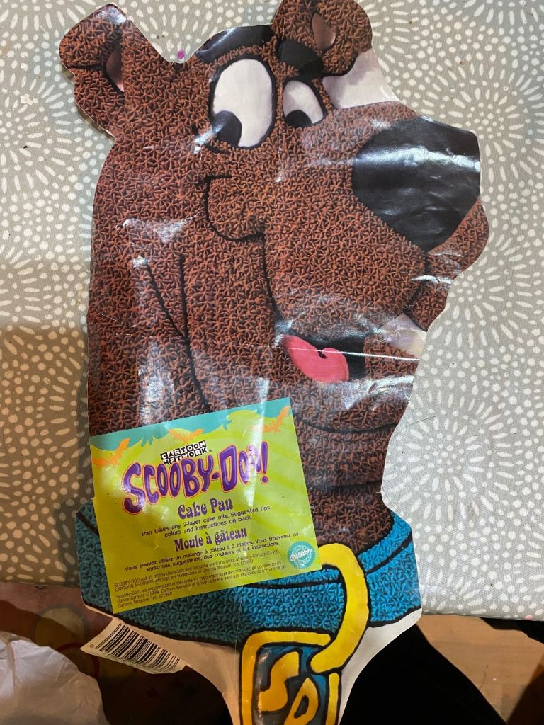 image for Wilton Scooby-doo Baking tin