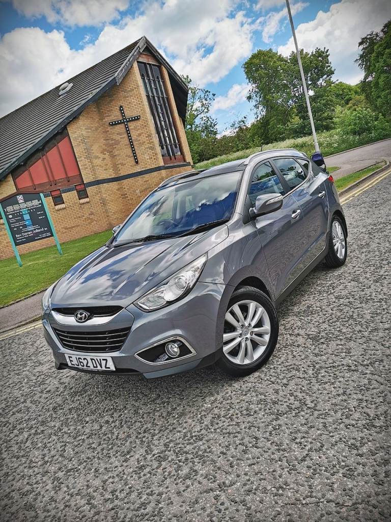 2013 HYUNDAI IX35 PREMIUM...4X4...2.0 DIESEL...140 BHP...6 SPEED...TOWBAR...1 OWNER...FSH..TOP RANGE