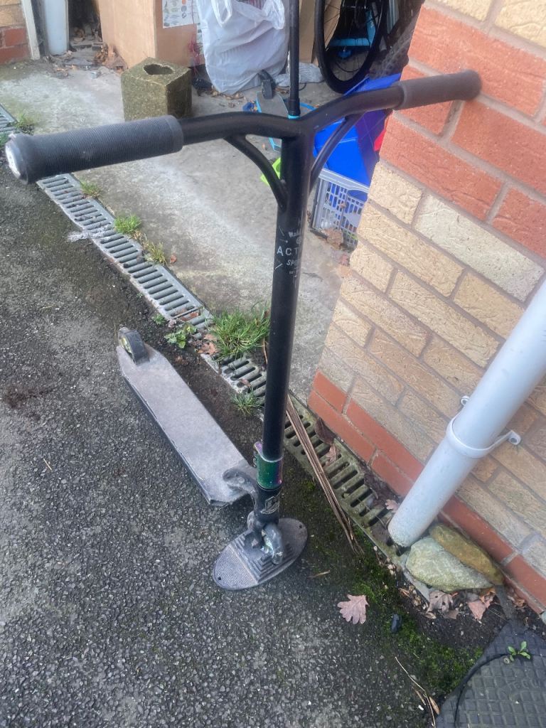 Stunt Scooter - Used, Good for Tricks
