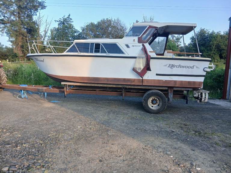 Diesel cabin cruiser